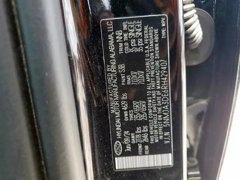 2024 HYUNDAI TUCSON SE  