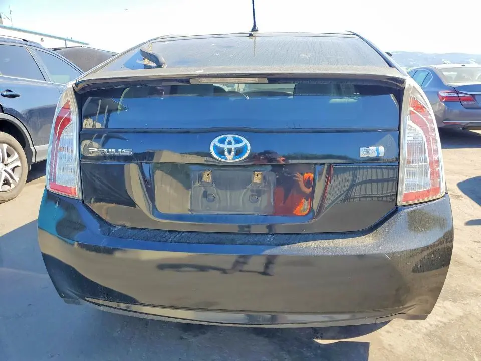 2013 TOYOTA PRIUS TWO  