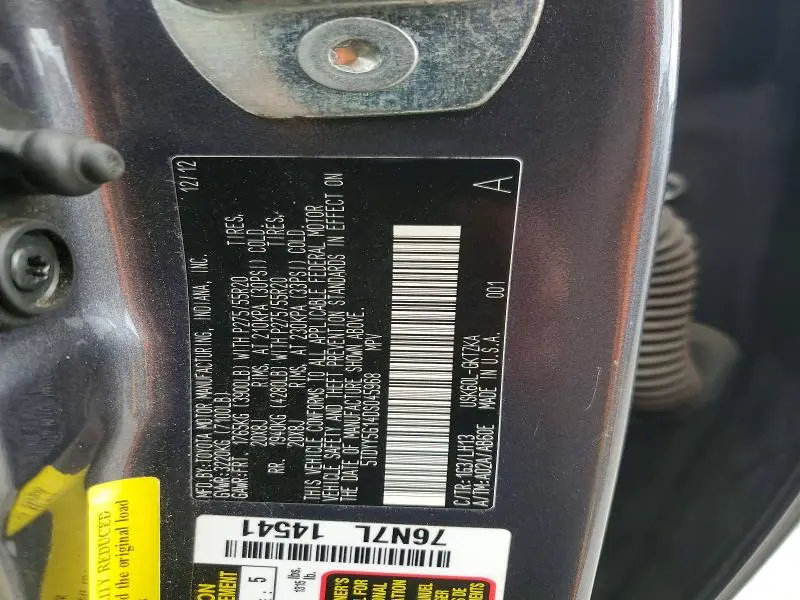 2013 TOYOTA SEQUOIA PLATINUM  
