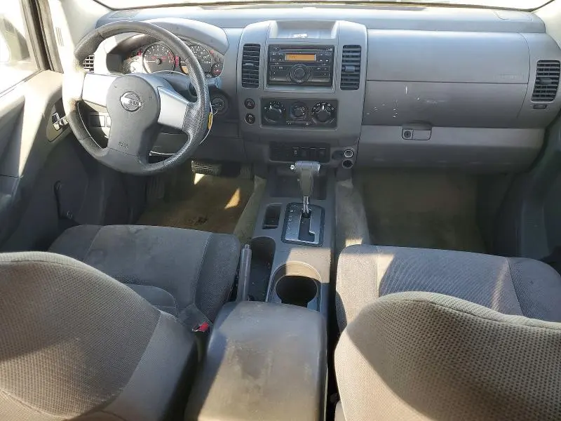 2013 NISSAN FRONTIER S  