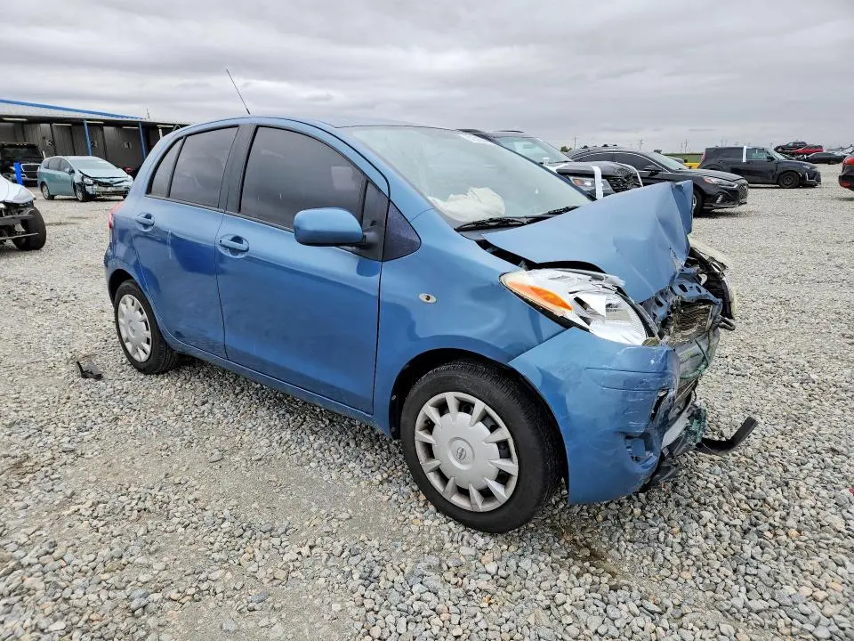 2010 TOYOTA YARIS BASE  