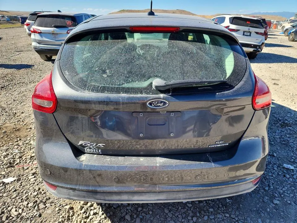 2016 FORD FOCUS SE  