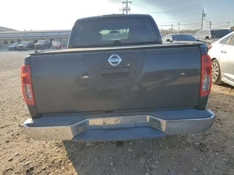 2010 NISSAN FRONTIER CREW CAB SE  