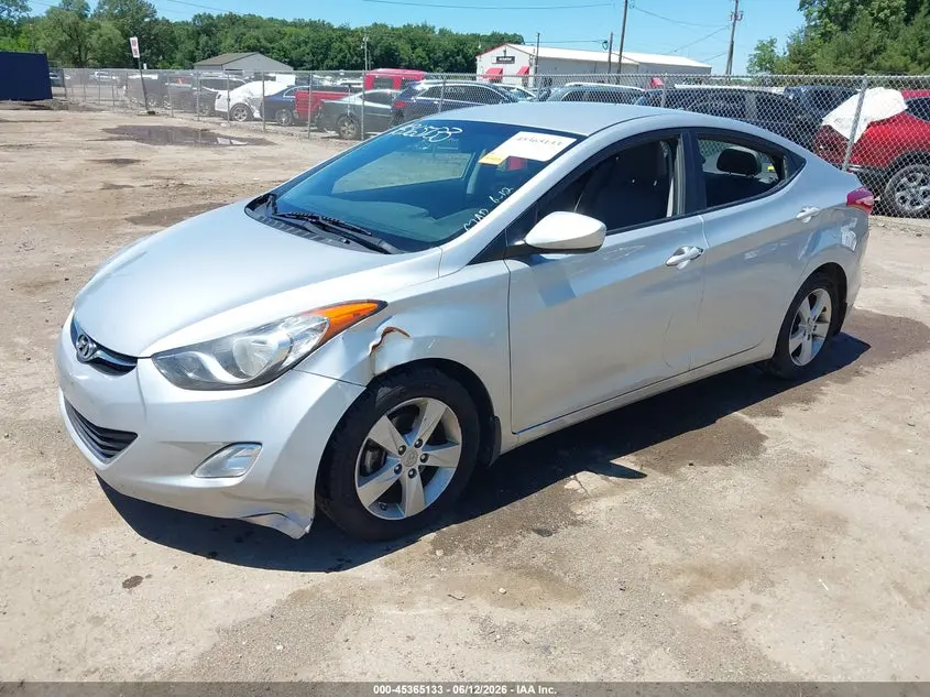 2013 HYUNDAI ELANTRA GLS