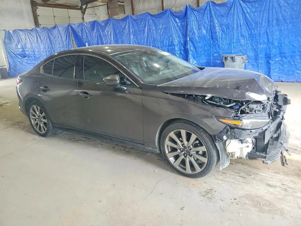 2021 MAZDA 3 PREMIUM  