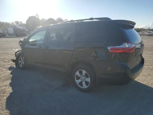 2017 TOYOTA SIENNA LE  