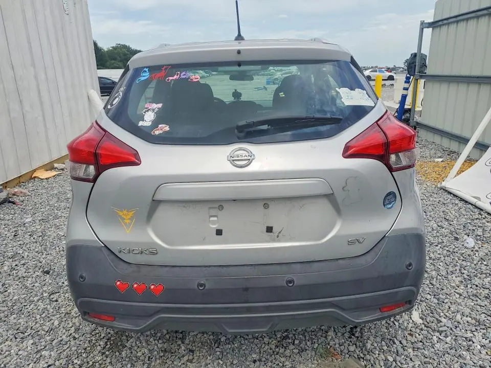 2020 NISSAN KICKS SV  