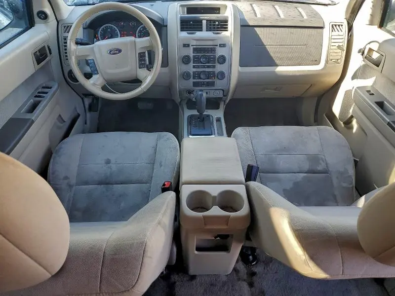 2011 FORD ESCAPE XLT  