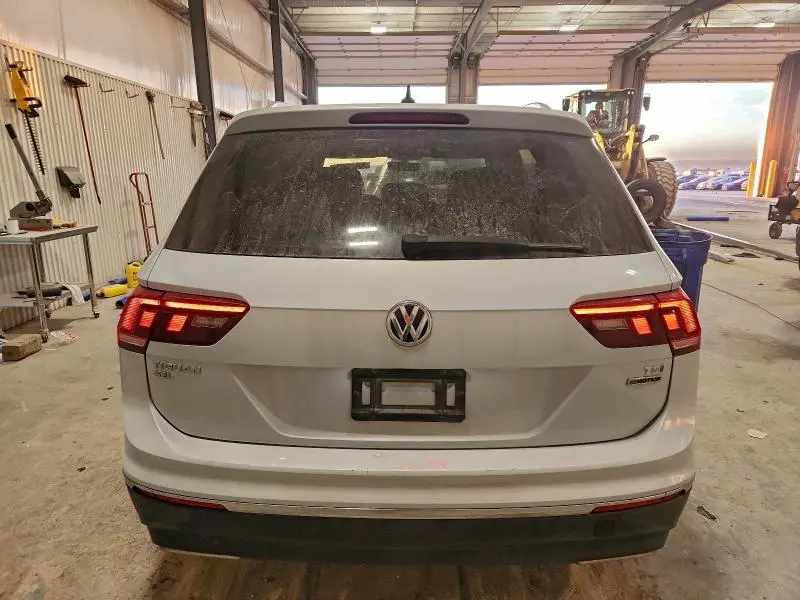 2018 VOLKSWAGEN TIGUAN SE  