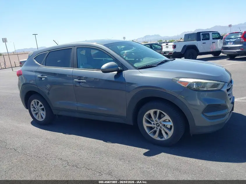 2018 HYUNDAI TUCSON SE