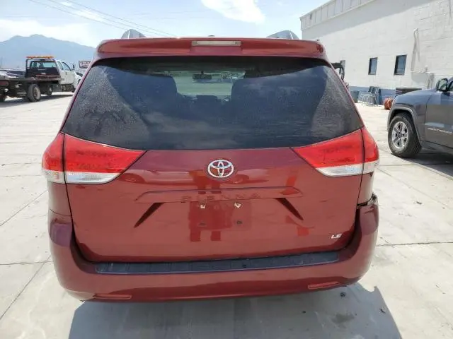 2012 TOYOTA SIENNA LE  