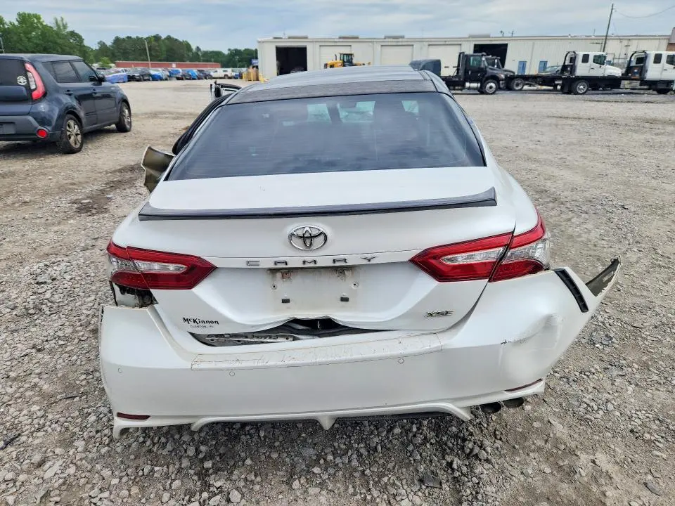2018 TOYOTA CAMRY XSE  