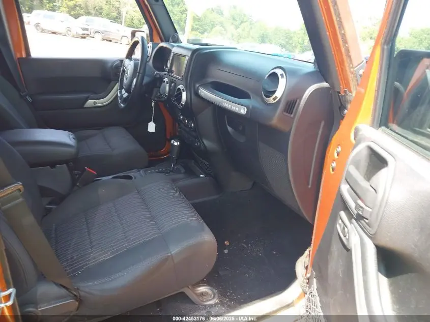 2011 JEEP WRANGLER UNLIMITED SAHARA