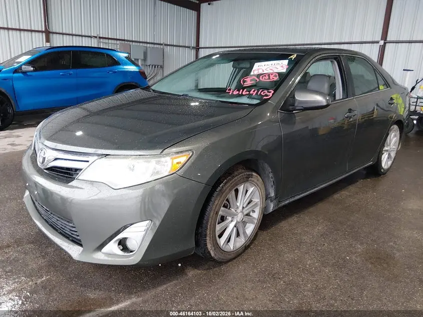 2012 TOYOTA CAMRY XLE V6