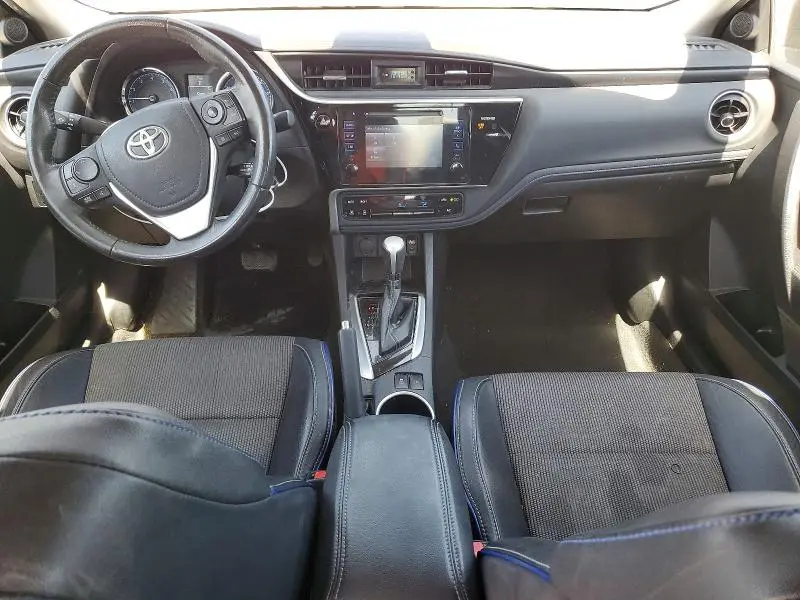 2017 TOYOTA COROLLA SE  
