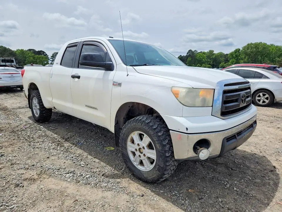 2011 TOYOTA TUNDRA GRADE  