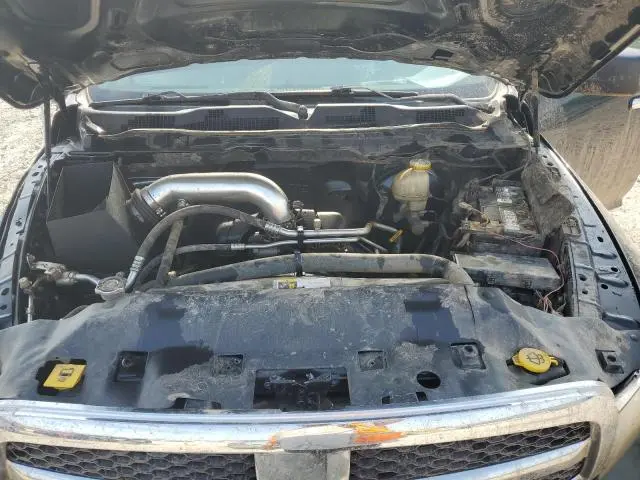 2017 RAM 1500 SLT  