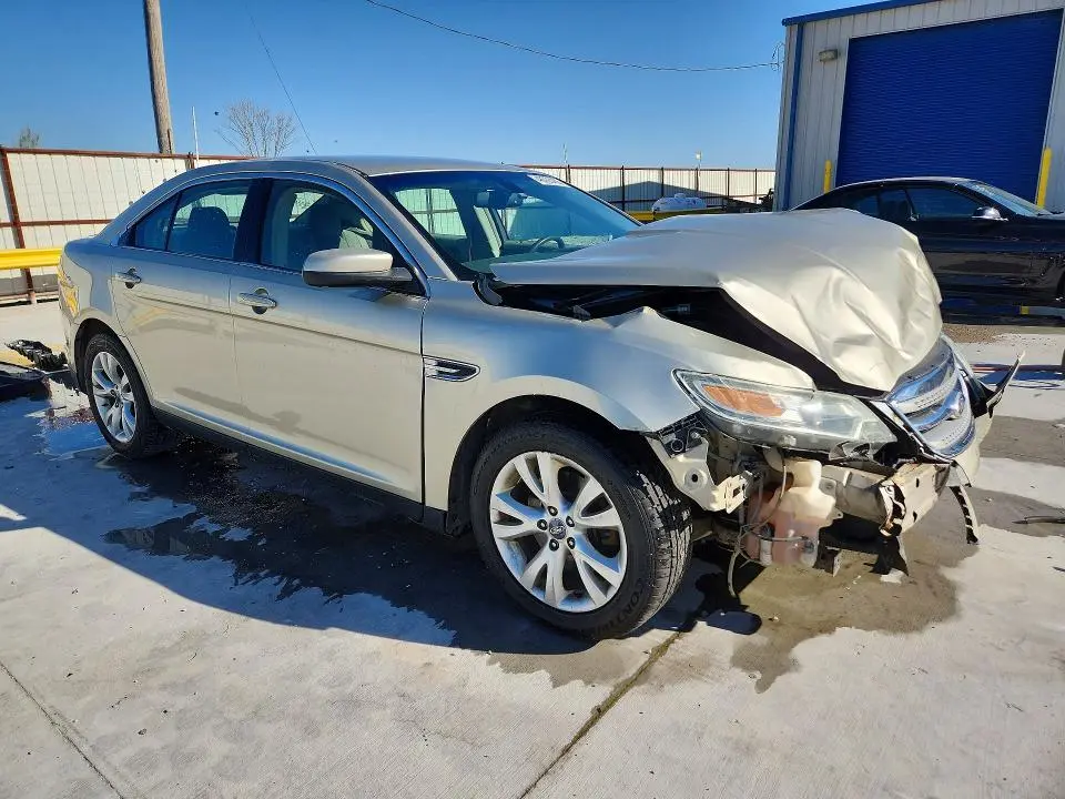 2011 FORD TAURUS SEL  