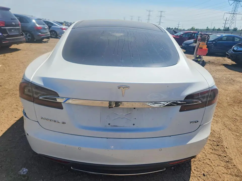 2015 TESLA MODEL S 70D  
