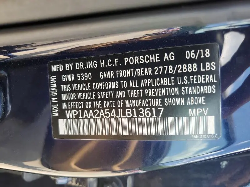 2018 PORSCHE MACAN   
