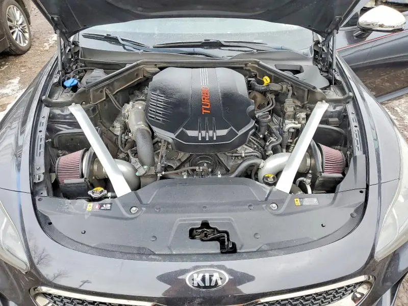 2019 KIA STINGER GT1  