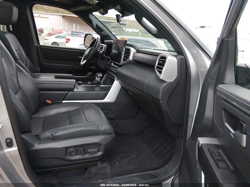 2024 TOYOTA TUNDRA PLATINUM