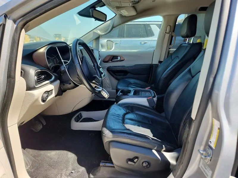 2017 CHRYSLER PACIFICA TOURING L  