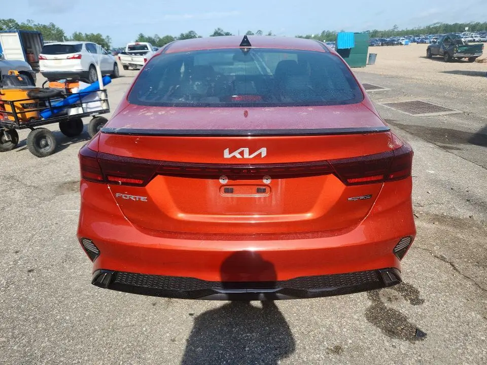 2022 KIA FORTE GT LINE  