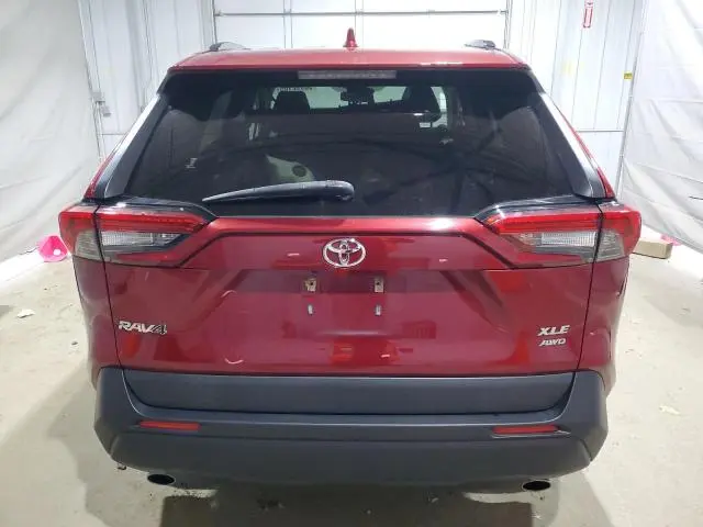 2019 TOYOTA RAV4 XLE  