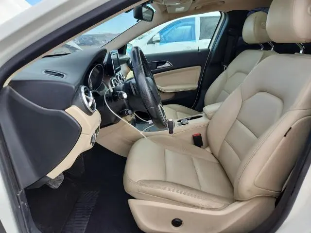 2015 MERCEDES-BENZ GLA 250  