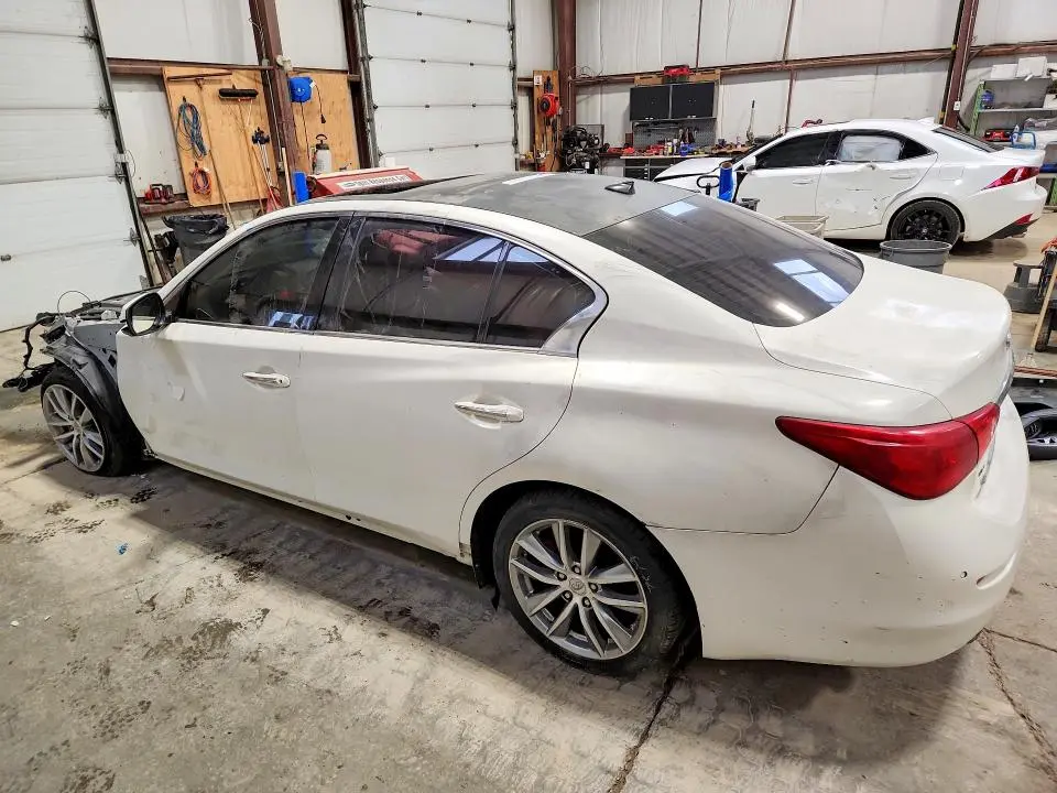 2016 INFINITI Q50 2.0T  