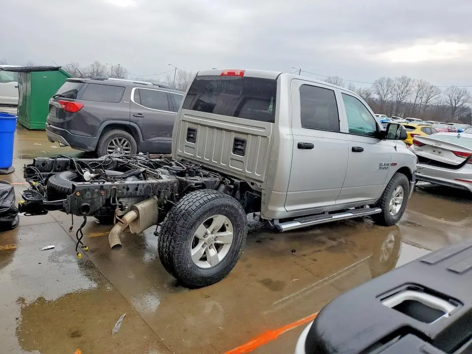 2015 RAM 1500 ST  