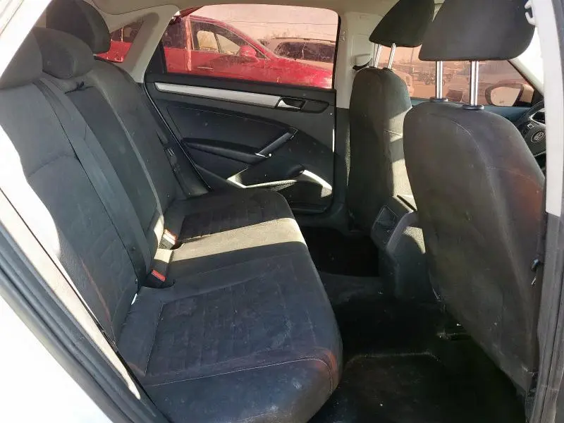 2021 VOLKSWAGEN PASSAT S  