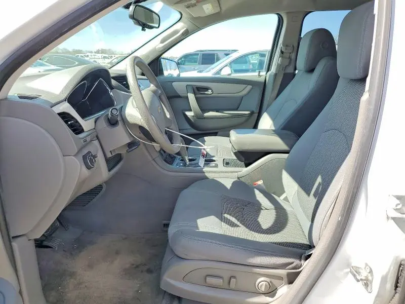 2017 CHEVROLET TRAVERSE LS  