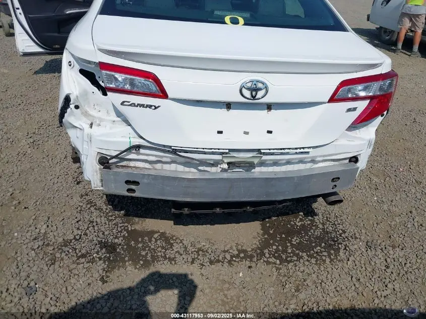 2012 TOYOTA CAMRY SE
