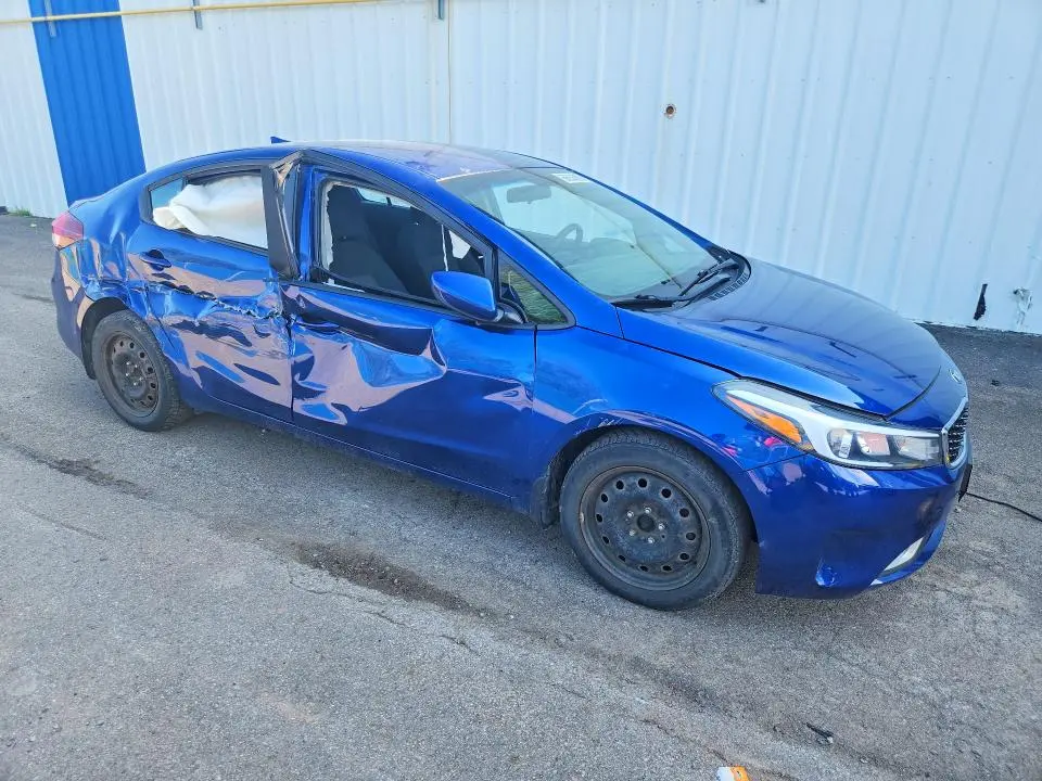 2018 KIA FORTE LX  
