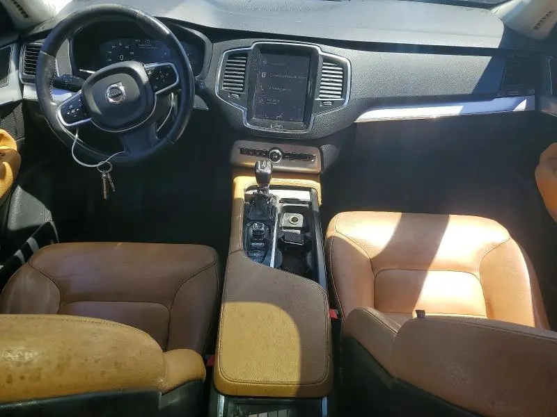 2016 VOLVO XC90 T6  