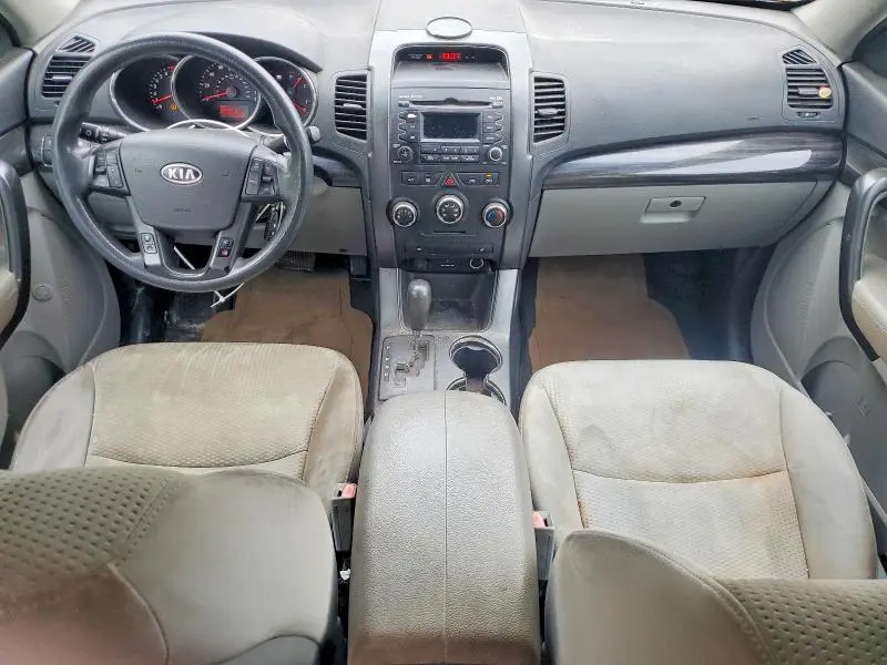 2011 KIA SORENTO LX  