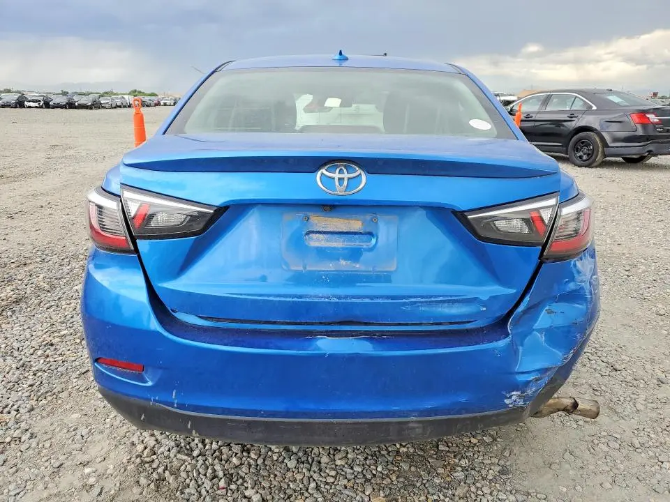2019 TOYOTA YARIS LE  
