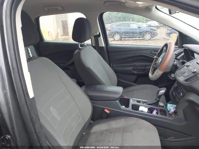 2017 FORD ESCAPE S