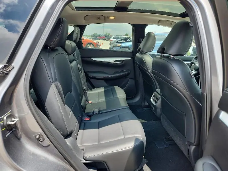 2019 INFINITI QX50 LUXE  