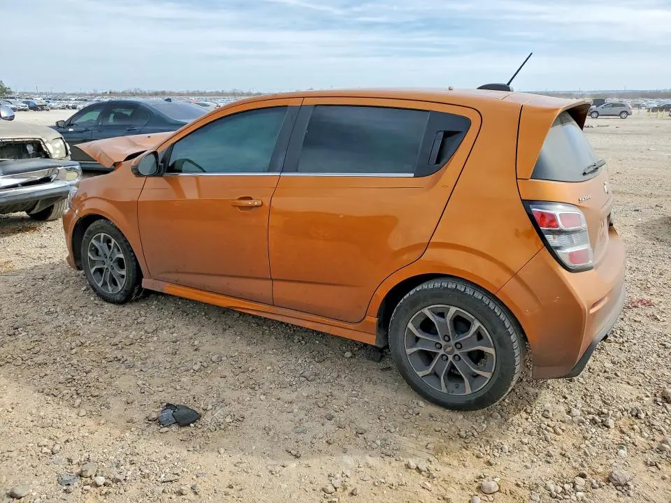 2017 CHEVROLET SONIC LT  