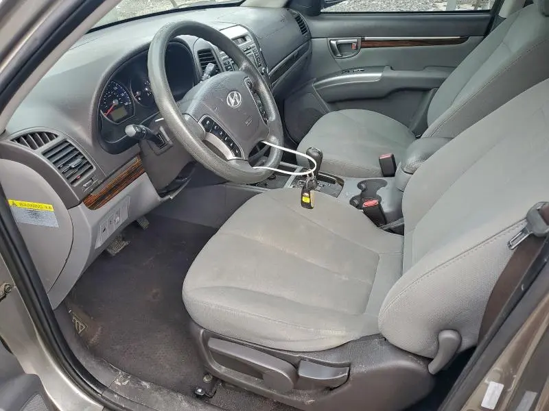 2012 HYUNDAI SANTA FE GLS  