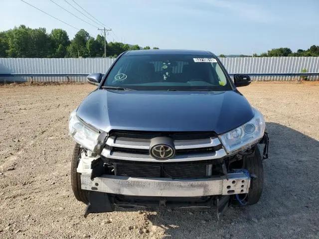 2018 TOYOTA HIGHLANDER LE