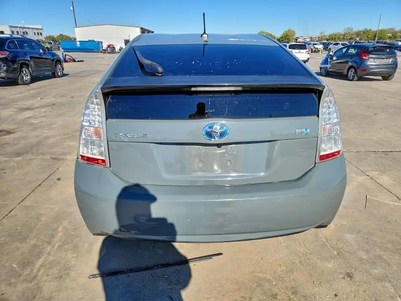 2010 TOYOTA PRIUS   