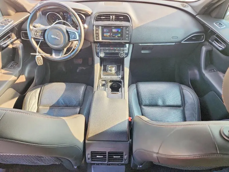2018 JAGUAR F-PACE PRESTIGE  