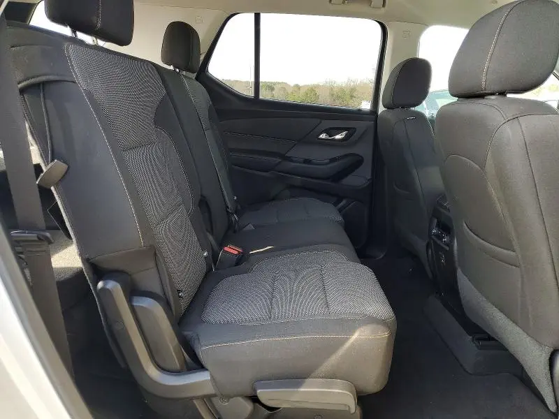 2019 CHEVROLET TRAVERSE LS  