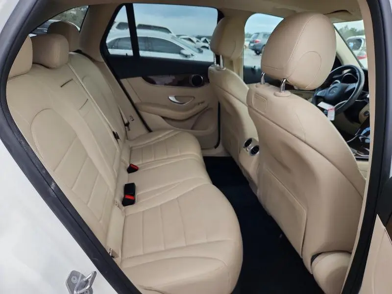 2018 MERCEDES-BENZ GLC 300  