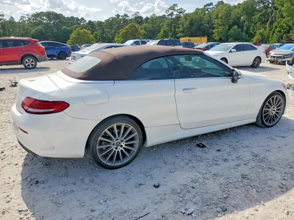2017 MERCEDES-BENZ C 300  