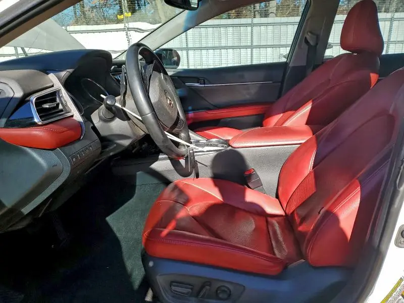 2018 TOYOTA CAMRY XSE  